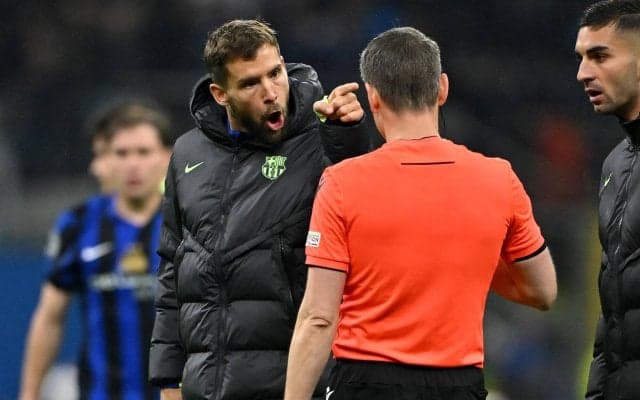 バルサDFが相手に唾吐き行為？ 一触即発状態も否定「彼に向けられたものではない」