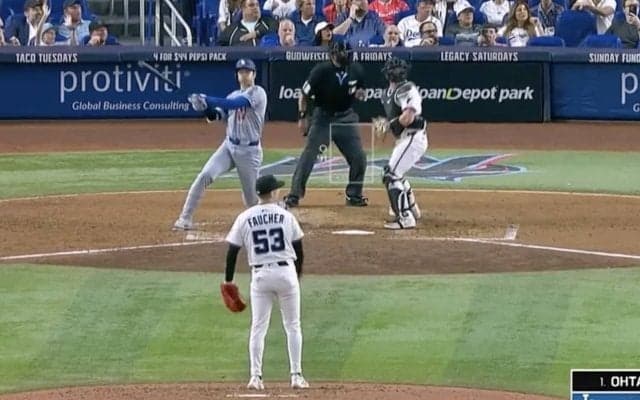 何が起きた？ 大谷翔平に“想定外のハプニング”「珍しいな」「どうした」 内角球を強引にフルスイング→超長尺バットが折れる