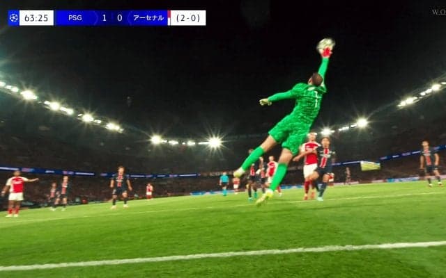 アーセナル・ファン絶望…PSG守護神の“指先スーパーセーブ”にSNS騒然！「ドンナルンマ人間やめてる」「まじで勘弁して…」「理不尽すぎる」Ｘトレンド入り【CL準決勝】