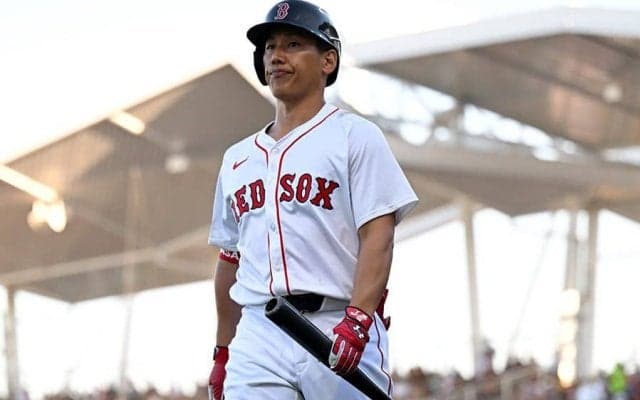 吉田正尚に影響か…458億円男が再転向を拒否「頑固だと言われた」　語った球団への不満