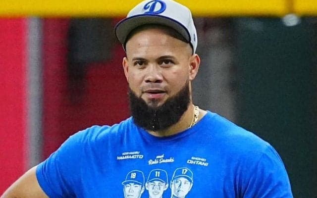 ひょっこり朗希…ド軍右腕の“珍Tシャツ”が「欲しい」　日本人3人が「最終兵器」