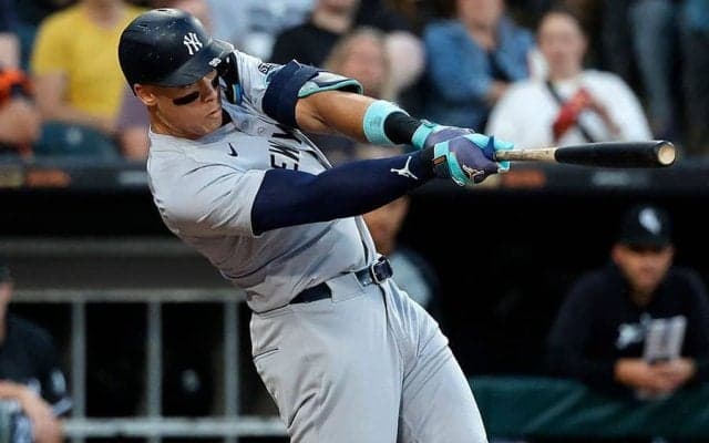 止まらぬジャッジ、2打席連発13号＆14号　大谷引き離しMLB単独トップ…敵地騒然