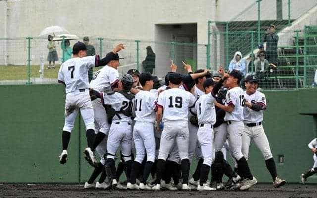 広陵を破った英数学館が初V　3年前の夏を再現、元バレー部員が躍動