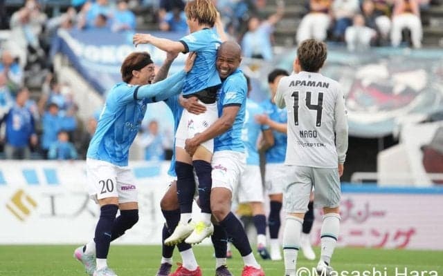 アピスパ福岡｢チーム内得点王｣にアクシデント、横浜FC｢J1初スタメン33番｣のうれしいJ1初ゴールで今季4勝目
