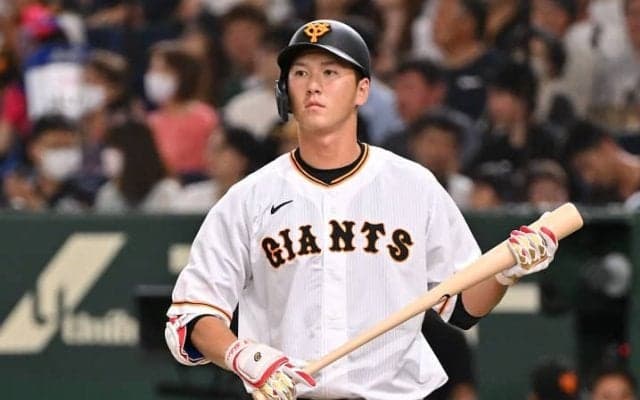 巨人、電撃トレード成立！秋広優人、大江竜聖、SBリチャードとの2対1　浮上する「両球団の思惑」とは