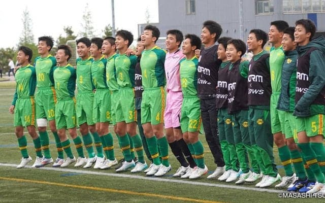 指揮官が口にした「大切な人に誇れる言動や行動をしよう」という言葉の意味。帝京長岡の選手たちが粘り強く贈った“母の日のプレゼント　高円宮杯プレミアリーグWEST 帝京長岡高校×神村学園高校マッチレビュー