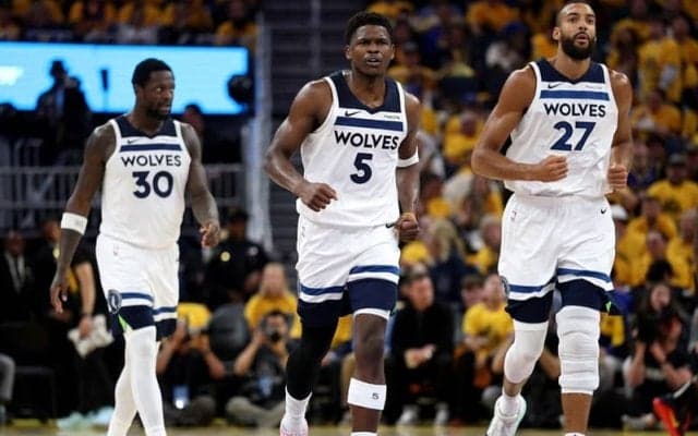 ウルブズが西決勝進出に王手…ランドル＆エドワーズ30得点超でウォリアーズ撃破