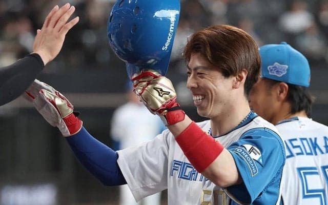 代走ドンピシャで「名采配すぎる」　鮮やかなプレーに本拠地熱狂「最高の新庄野球」