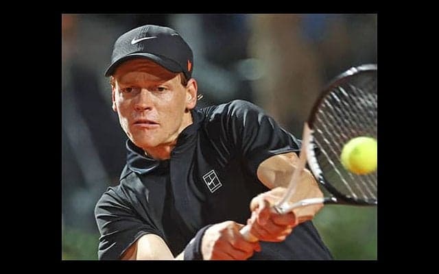 世界1位シナー リベンジ果たし8強