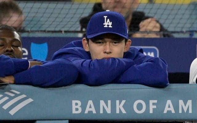 佐々木朗希、ド軍大敗後6分で超速帰宅　自身初の故障者リスト入り…右手に何も持たず