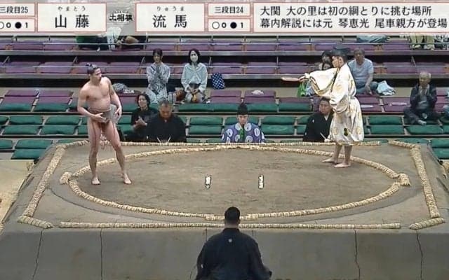 土俵で炸裂した“激細マッチョ”の知恵「飛んだ」「早くてわからんかった」身軽さにびっくり