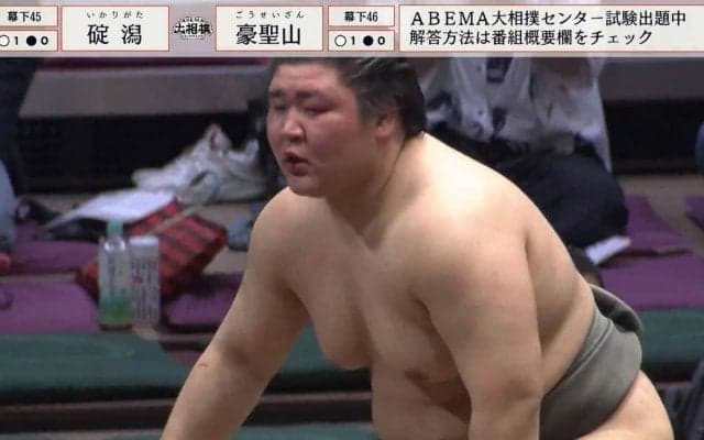 張り手、流血、豪快投げ…18歳の“化け物”新人力士が強すぎる「モノが違いすぎ」館内は大喝采