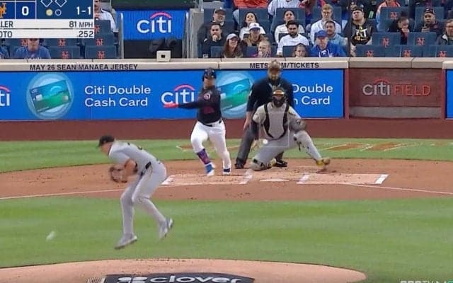 一体、何が起きた？ 1147億円男ソトの“爆速打球”でピッチャーが飛んだ！「これはヤバい」「すごい音」164キロ“低弾道ライナー”が通過