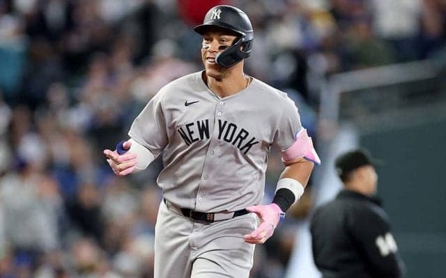 ジャッジ、MLB単独トップ15号　外野手動かぬ135m特大アーチ…打率.412で“3冠王”、敵地は騒然