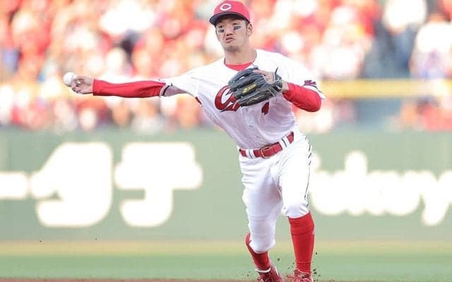 “赤忍者”が「化け物で草」　抜けない三遊間にファン度肝「エグ過ぎるって笑」