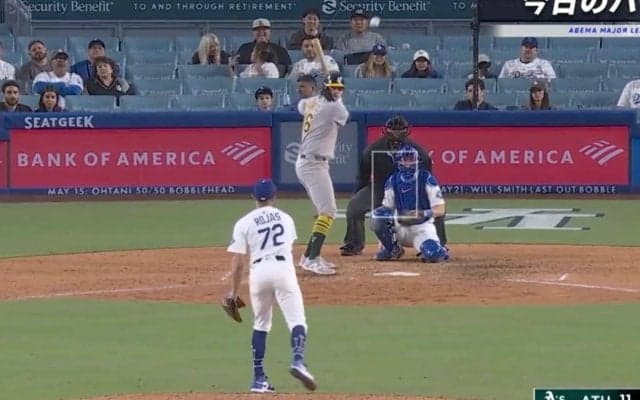 「大谷さんかよｗ」ドジャースボロ負けで“まさかの珍光景”「ボコボコやん」60キロ“山なり超スローカーブ”！？ ド軍ロハスが“大谷翔平グラブ”で登板… ファン爆笑