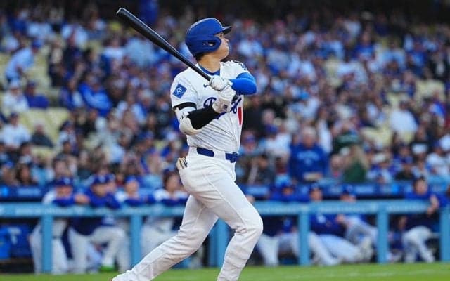 大谷翔平、衝撃の13号先頭打者弾　確信歩きの123m…トップに2本差で由伸を援護