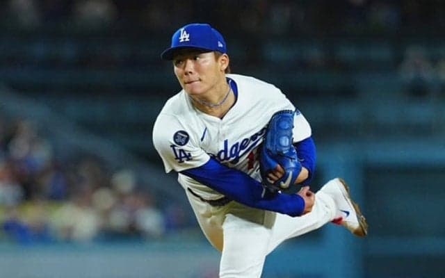 山本由伸が今季5勝目　6回3失点の“粘投”で防御率2.12…味方打線が逆転成功で笑顔