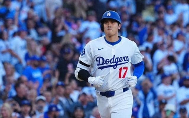 大谷HRを超大物俳優が目撃　開幕戦に続いてVIP席登場…ド軍ファンから“寝返り？”