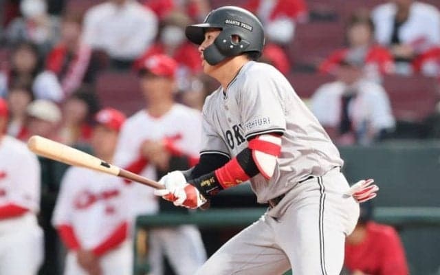 【巨人】4連敗で4位転落　深刻なタイムリー欠乏症の中、24歳内野手は「希望の光」猛打賞で打率.367　「もう、4番でいいのでは」