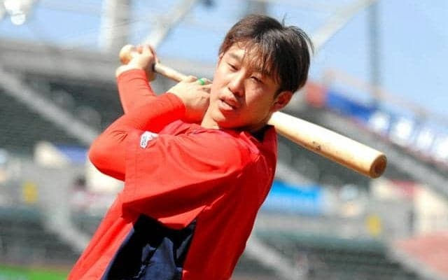 カープ小園海斗、祖父へ贈るアーチ　初の満塁弾に「弱い姿見せない」