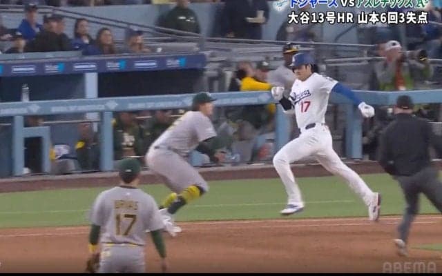 もうワケわからん！ 大谷翔平の足で“予想外の展開”「なんで？」「速すぎw」相手野手がビビる… とんでもないスピードで“爆速内野安打”
