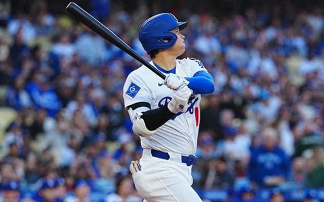 大谷翔平、ボブルヘッドデーに豪快14号3ラン　2戦連発でトップに1差…逆方向弾に球場熱狂