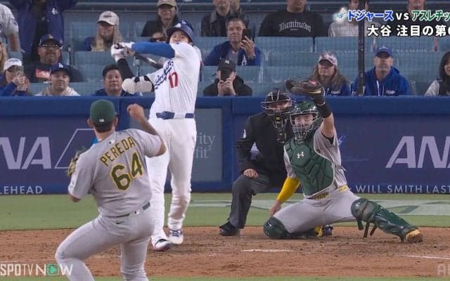 大谷翔平、“野手投手”にフルスイングで「腰が」心配の声　96キロ遅球に球場どよめき…ピッチャー投げるたび後方へ「初めて見た」解説者爆笑