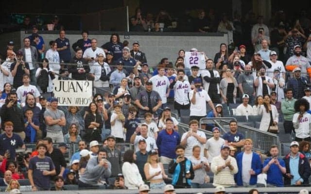 ヤンキースタジアムの異様な雰囲気にソトが笑み…「1147億円男」の“凱旋”にファン総立ち　今季初の「サブウェイシリーズ」