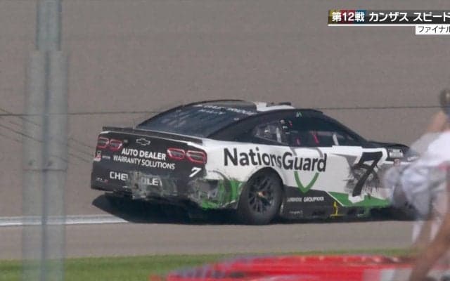 レース中にバックで走行！？ “後ろ向きで”ピットインの珍事に驚きの声　「神業」「はえーバックw」中継も思わず注目