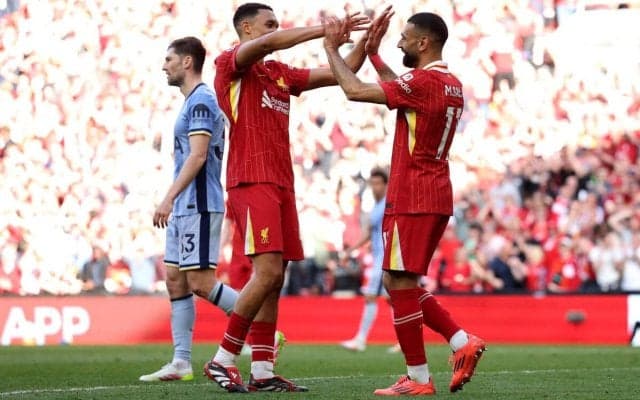 ブーイングでのお別れは許されない、アレクサンダー＝アーノルドへの敬意を求めるサラー｢20年全力を尽くしてきた選手を想像して｣