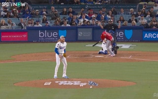 ド軍先発右腕が“大乱調” 制球定まらず死球直撃、エ軍打者悶絶も激昂！「Fワード」か…思わず叫ぶ