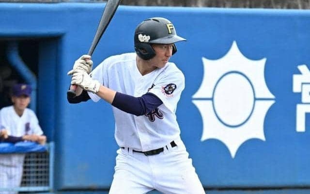 藤代の石岡選手、県大会の悔しさぶつけ意地の適時打　関東高校野球