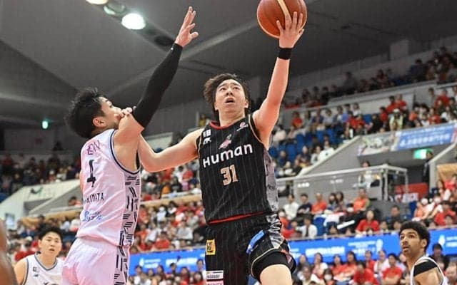 大阪が木下誠の契約継続を発表…「大阪出身選手として、”OSAKA SOUL”全開で来シーズンも挑みます」