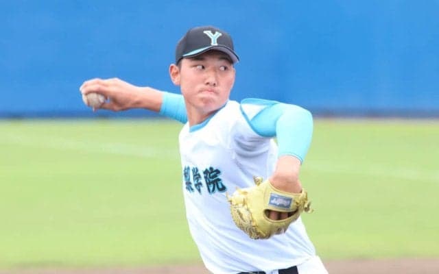 山梨学院の注目2年生右腕が衝撃投球！投球フォームの改善はまり3回2/3全てを三振で奪う好救援！【関東大会】
