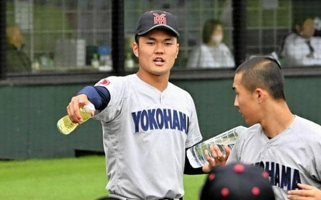 「チームの核」不在の横浜、燃えた1番打者　コールドで作新学院下す