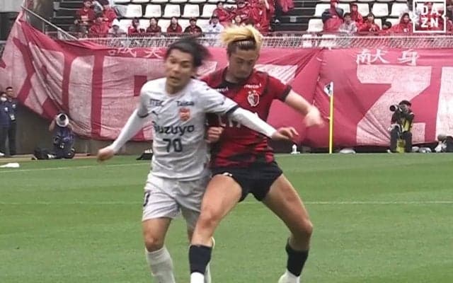 「ガン！」鈴木優磨、“衝撃ショルダーチャージ”で清水DFを吹っ飛ばす「強すぎて笑う」「流すんだw」圧巻ボール強奪にファン驚愕