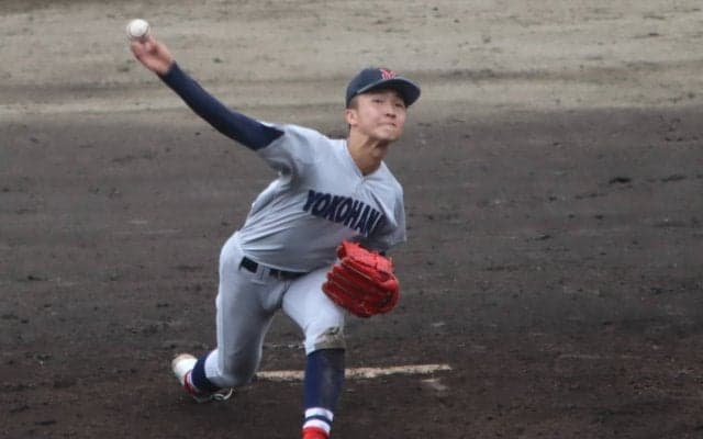 横浜の万能型ショートが投打で躍動！指揮官も「第3の投手が出てきた」と高評価【関東大会】