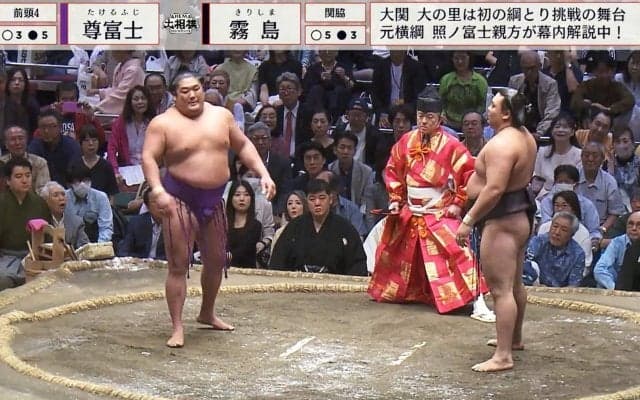 「おいおいおい！」立ち合い不成立で館内に“怒声” 「力士に失礼」「さすがに不快」熱戦に水を差す出来事に批判も