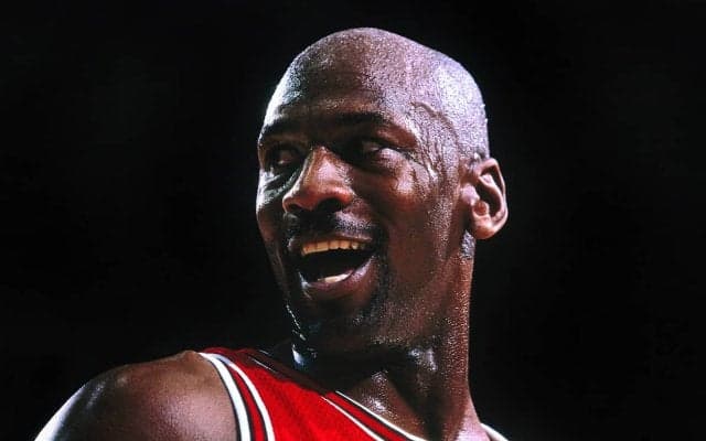 NBA伝説の名選手：マイケル・ジョーダン 不世出の世界的アスリートへ昇華した勝者の流儀〜幼少期からNBA初王座まで〜