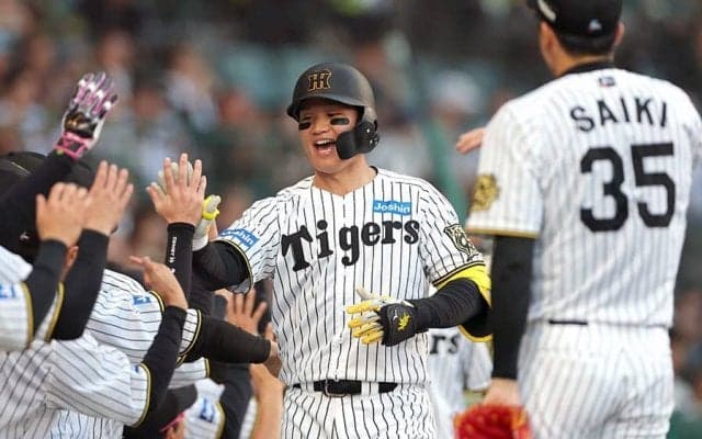 巨人震撼の“4/7”…阪神24歳は「ほんまバケモン」　特大の一発にX騒然「なにこれ？」