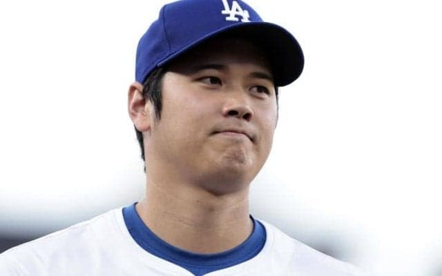 大谷翔平が“絶叫”　CY賞右腕のカットボールに苦戦…足への2度の自打球に苦悶の表情