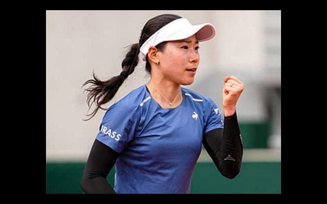  日比野菜緒 大逆転勝ちで全仏OP本戦へ 