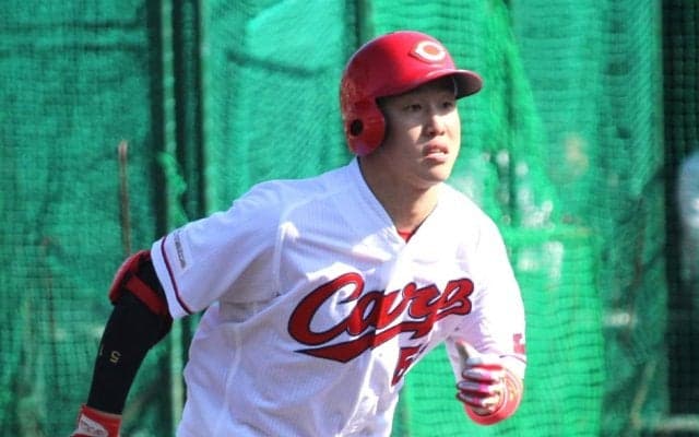 広島・小園が今季２度目のスタメン落ち、昨年三塁手でレギュラーもドラ1・佐々木の活躍で出場機会はどうなる？