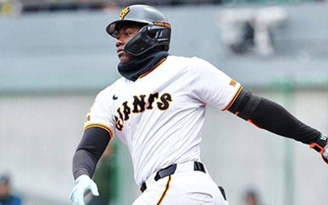 巨人、主砲離脱でも補強不要？　育成に眠る“大砲候補”…OB絶賛「いきなり打ちそう」