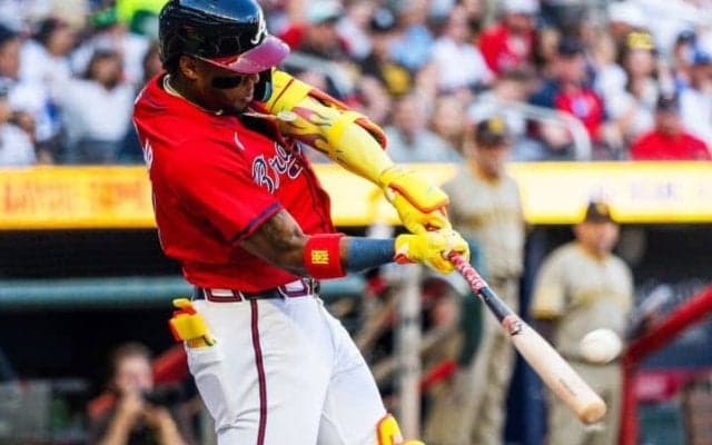 衝撃の初球先頭打者弾！ アクーニャJr.の鮮烈すぎる186キロ復帰HRに米震撼「これほど特別な一発はない」