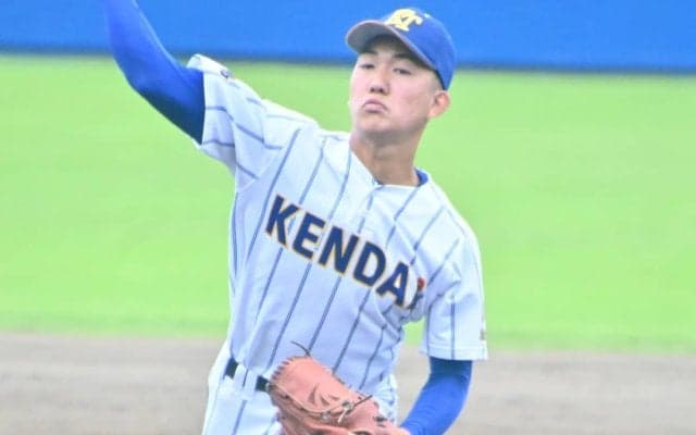 健大高崎が決勝進出！プロ注目右腕はピンチ招くも剛球連発で2回0封【関東大会】