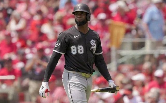 大谷とHR王争いした姿はどこへ…71億円男が絶望の打率.180…　トレード需要に“自虐”
