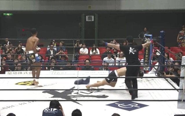 現役王者をタオル投入の衝撃KO 石井館長「パンチ硬い」と称賛 一時は“引退を考えた”男が劇的復活