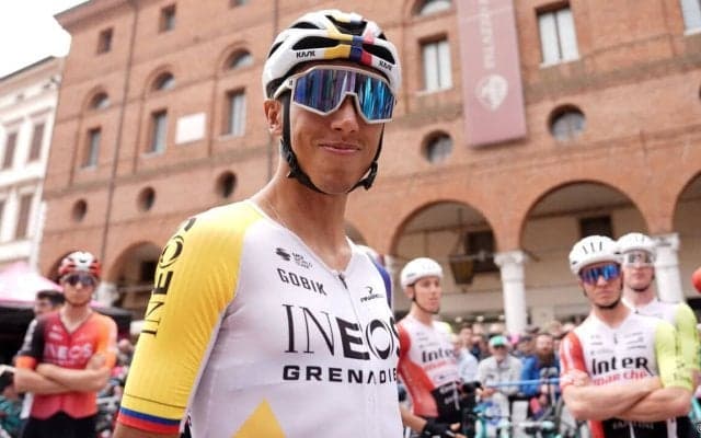 命の危機から奇跡の復活を遂げジロに帰ってきたベルナル。コロンビアの雄は再び表彰台に挑む｜ジロ・デ・イタリア2025